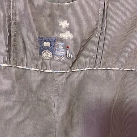 𝅺BOUTIQUE Style Onesie 12M - Picture 4 of 4